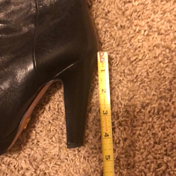 Prada boots - Picture 2 of 5